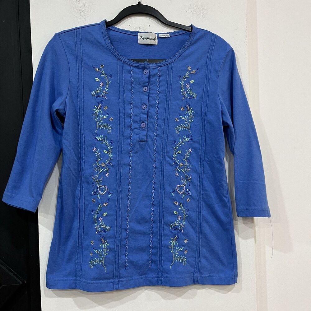 Shenanigans Floral Embroidered Top Cottage Size Small